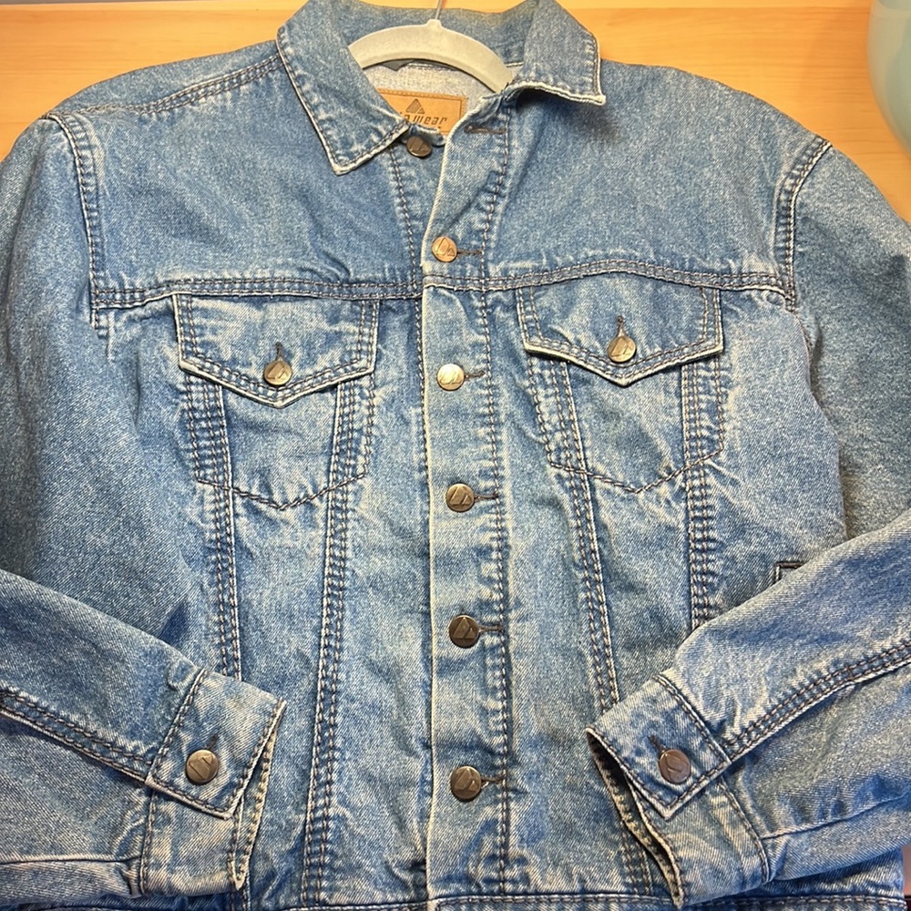 Vintage Liz Wear Denim Jean Jacket Size Medium with 6 pockets - Picture 12 of 16